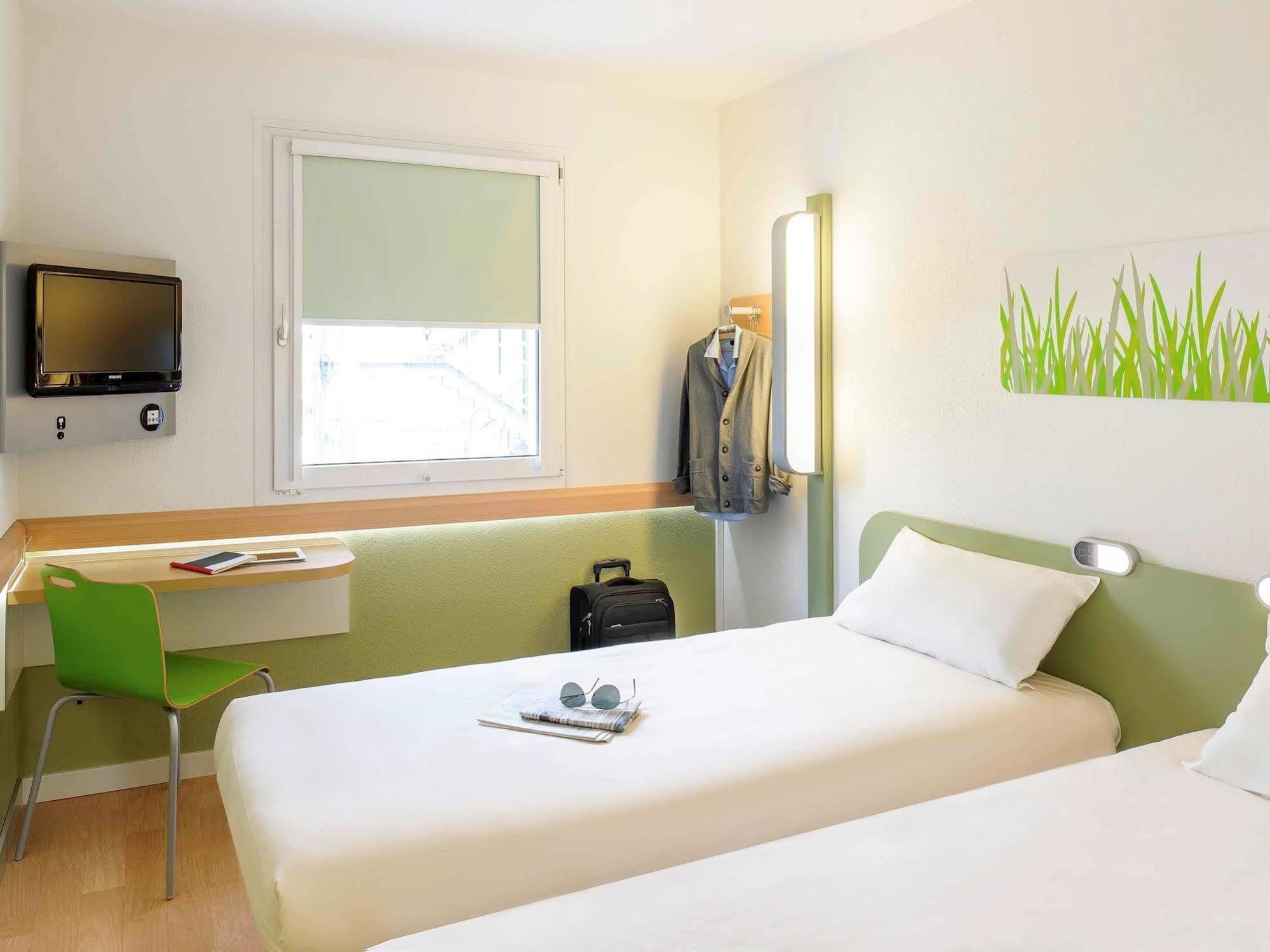 Ibis Budget Saint Jean De Maurienne Hotel Sainte-Marie-de-Cuines ภายนอก รูปภาพ