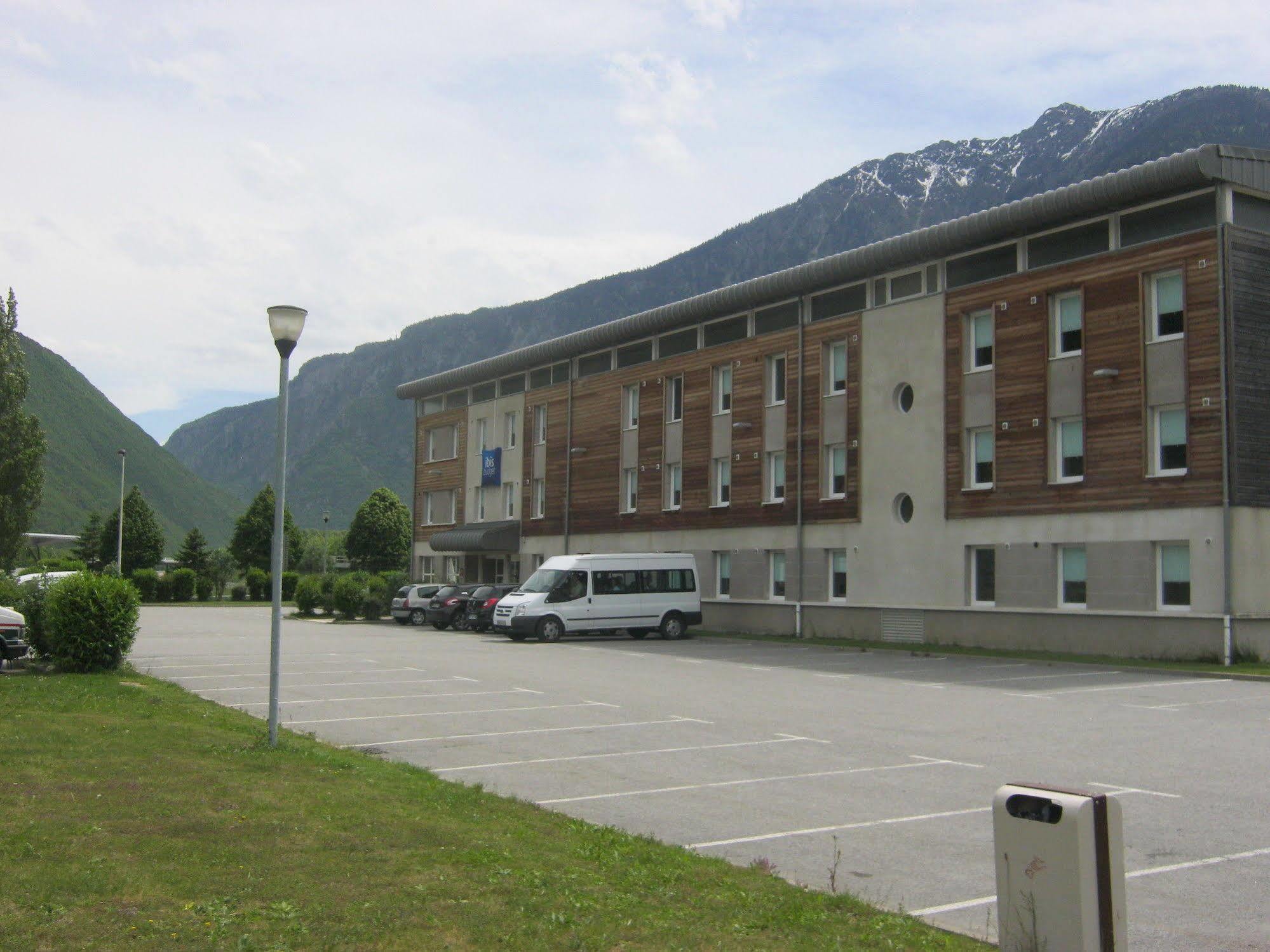 Ibis Budget Saint Jean De Maurienne Hotel Sainte-Marie-de-Cuines ภายนอก รูปภาพ